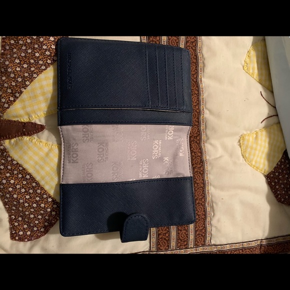 Wallet - Picture 2 of 3